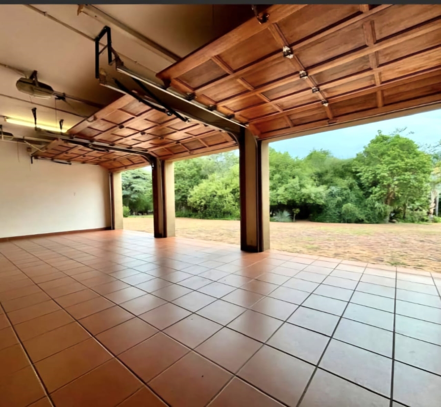 4 Bedroom Property for Sale in Wilkoppies North West
